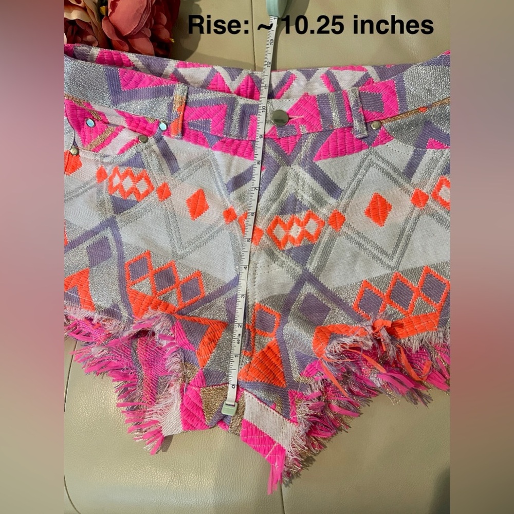 Chaser Colorful Geometric Patterned Shorts - Picture 8 of 13